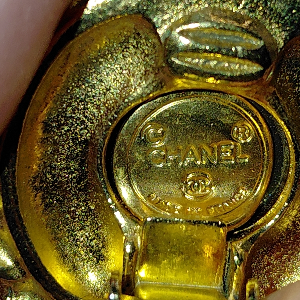 Chanel Vintage Gold plated Red Gripoix Earrings EVC! - Picture 5 of 8